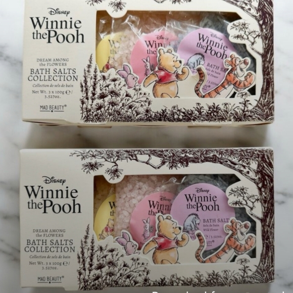 Disney Loungefly Winnie the Pooh Crossbody Bag And Bath Salts - Picture 5 of 8